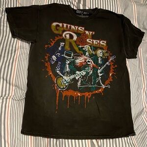 Guns N' Roses Black Medium Tee